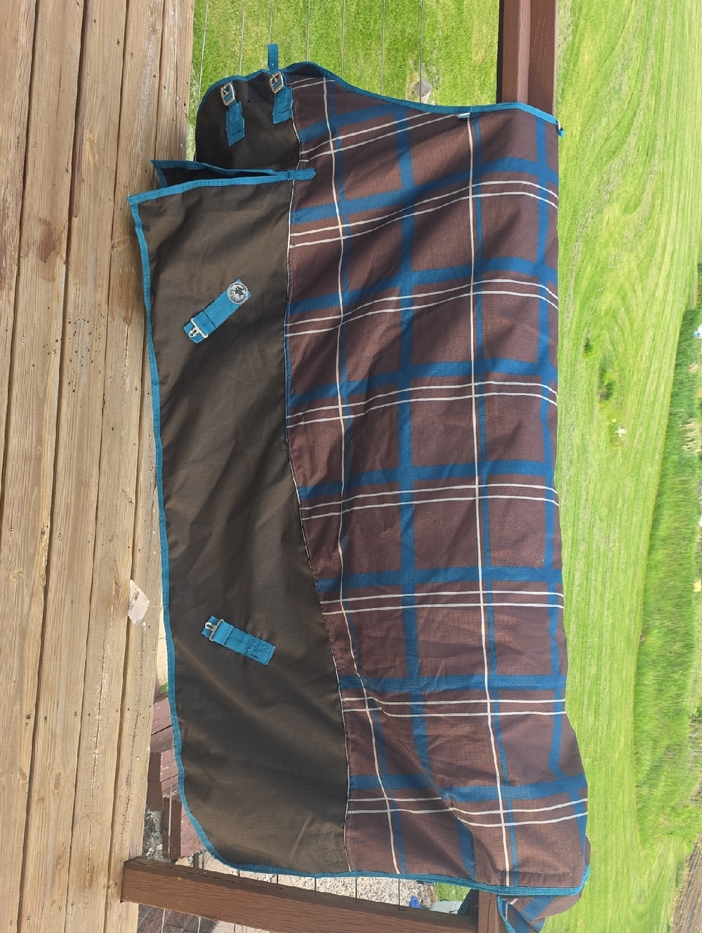 Centaur 84" Plaid Blanlet